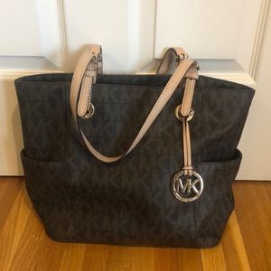 Michael Kors Jet Set Tote